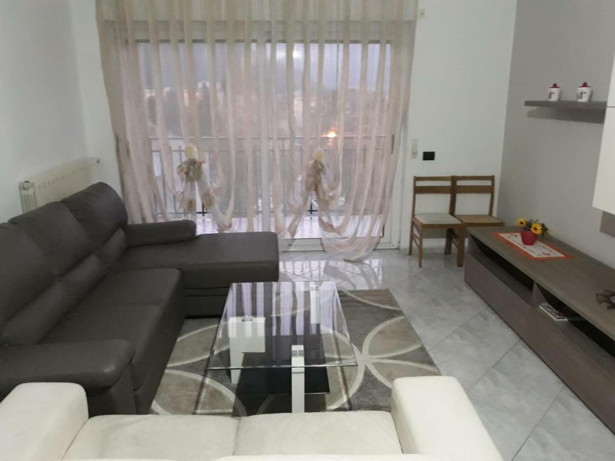 Leisure & Relaxing Apartment Côme Esterno foto